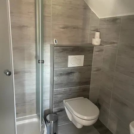 Quarto em Acomodações Particulares Nh *