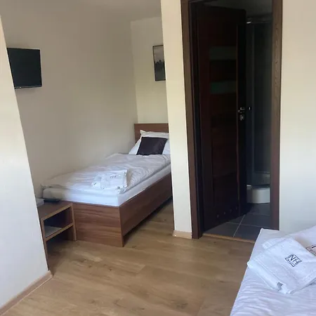Quarto em Acomodações Particulares Nh *